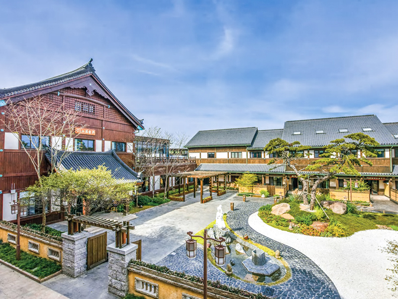 Faszerkezetű vendégházak a Slender West Lake közelében Yangzhou-ban